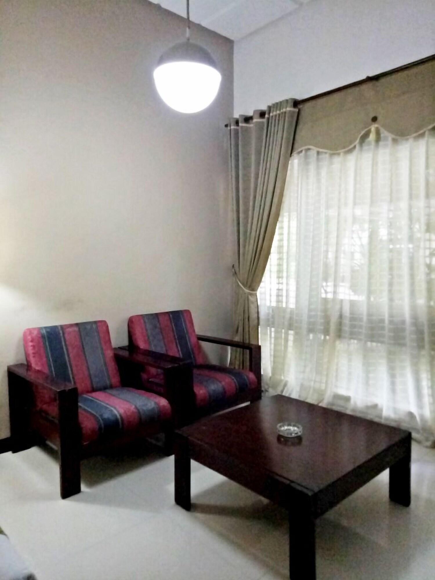 New Grand Park Hotel Surabaia Exterior foto