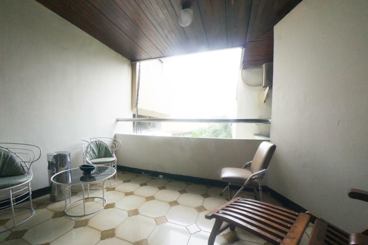 New Grand Park Hotel Surabaia Exterior foto
