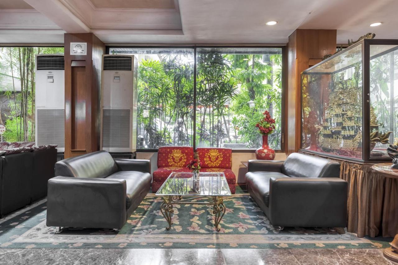 New Grand Park Hotel Surabaia Exterior foto